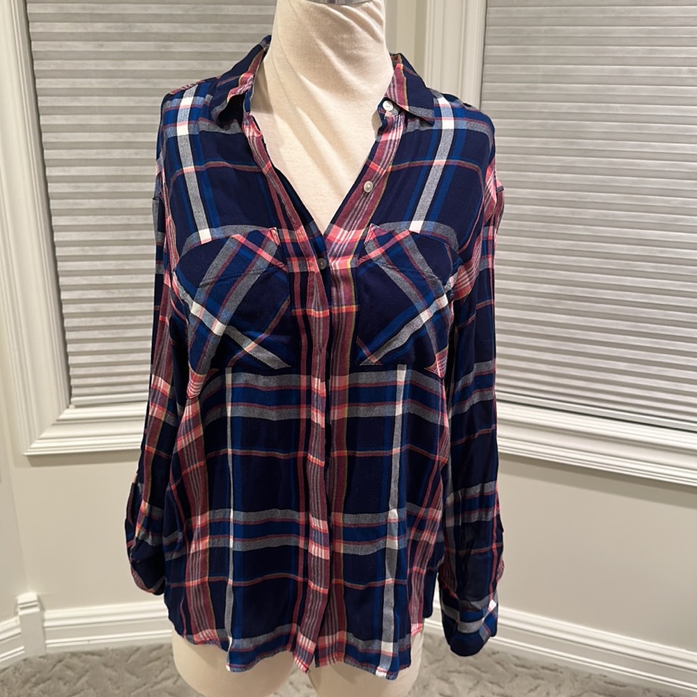 Soft Express flannel shirt! You can button up the sleeves or keep them down!